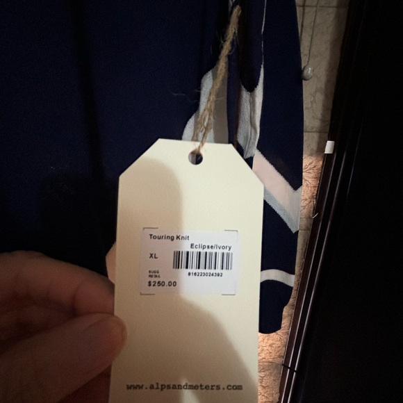 ALPS & METERS 100% merino wool Stripe Detail women’s Touring Sweater - Picture 4 of 6